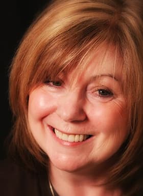 See the difference NYC smile design has made for Lynda.